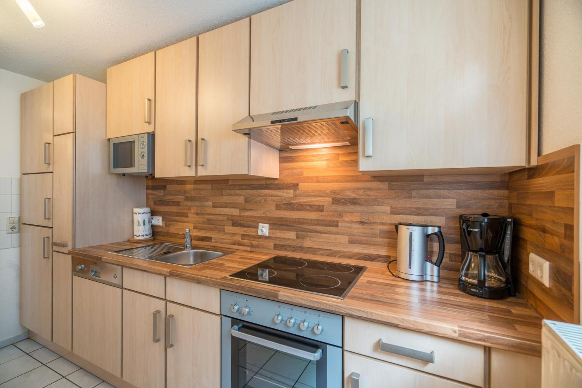 Airporthotel Residenz Отель Штайненброн