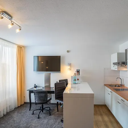 Airporthotel Residenz Steinenbronn Esterno foto